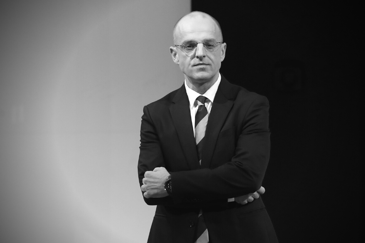 POSLJEDNJI ISPRAĆAJ NA ZAGREBAČKOM KREMATORIJU: Na ispraćaju Mislava Bage, uz obitelj, kolege i prijatelje i brojni poznati političari