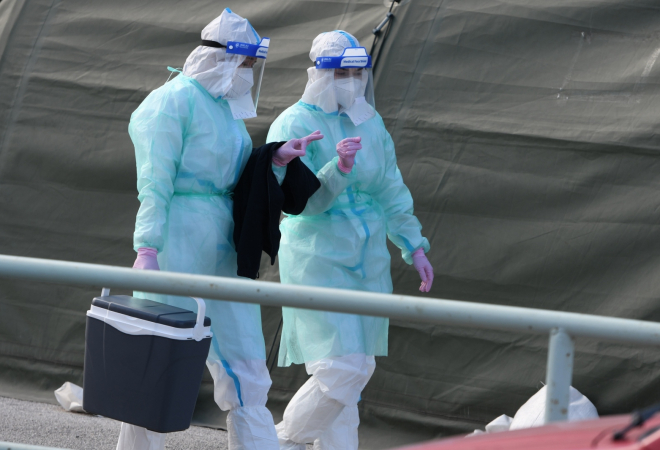 NECIJEPLJENI NE MOGU NI U JAVNI PRIJEVOZ: Kako se susjedi bore s koronavirusom, tko je pooštrio mjere, a tko ima ležerniji pristup