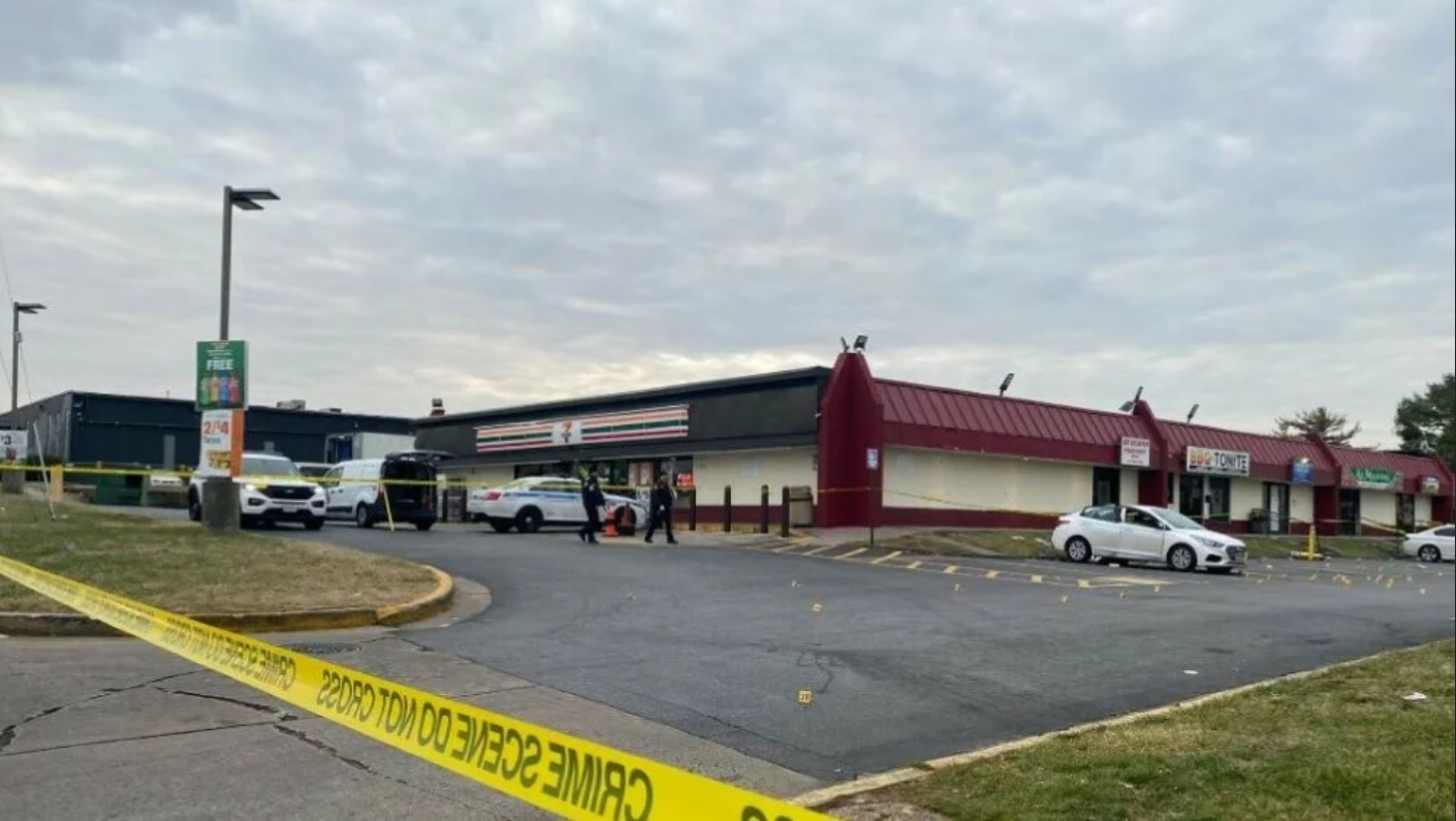 Nova masovna pucnjava! Muškarac pucao kod knjižnice, ubio jednu osobu, a ranio četiri