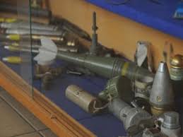 Iz kuće 45-godišnjaka policija zaplijenila veliku količinu oružja i vojnih eksplozivnih naprava