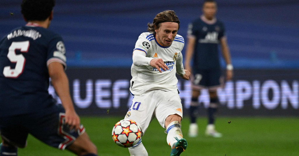 Ancelotti oduševljen igrama Luke Modrića: ‘Nije bitno na koju ga poziciju stavim‘