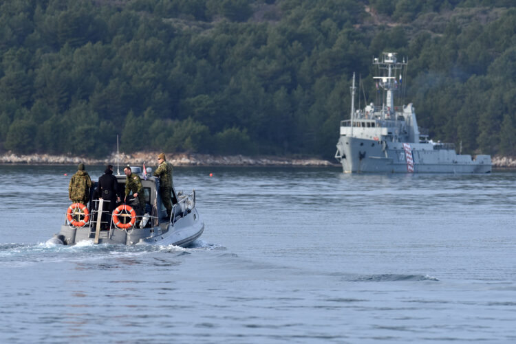 MORH: Pripadnik ratne mornarice preminuo tijekom obuke kod Čiova