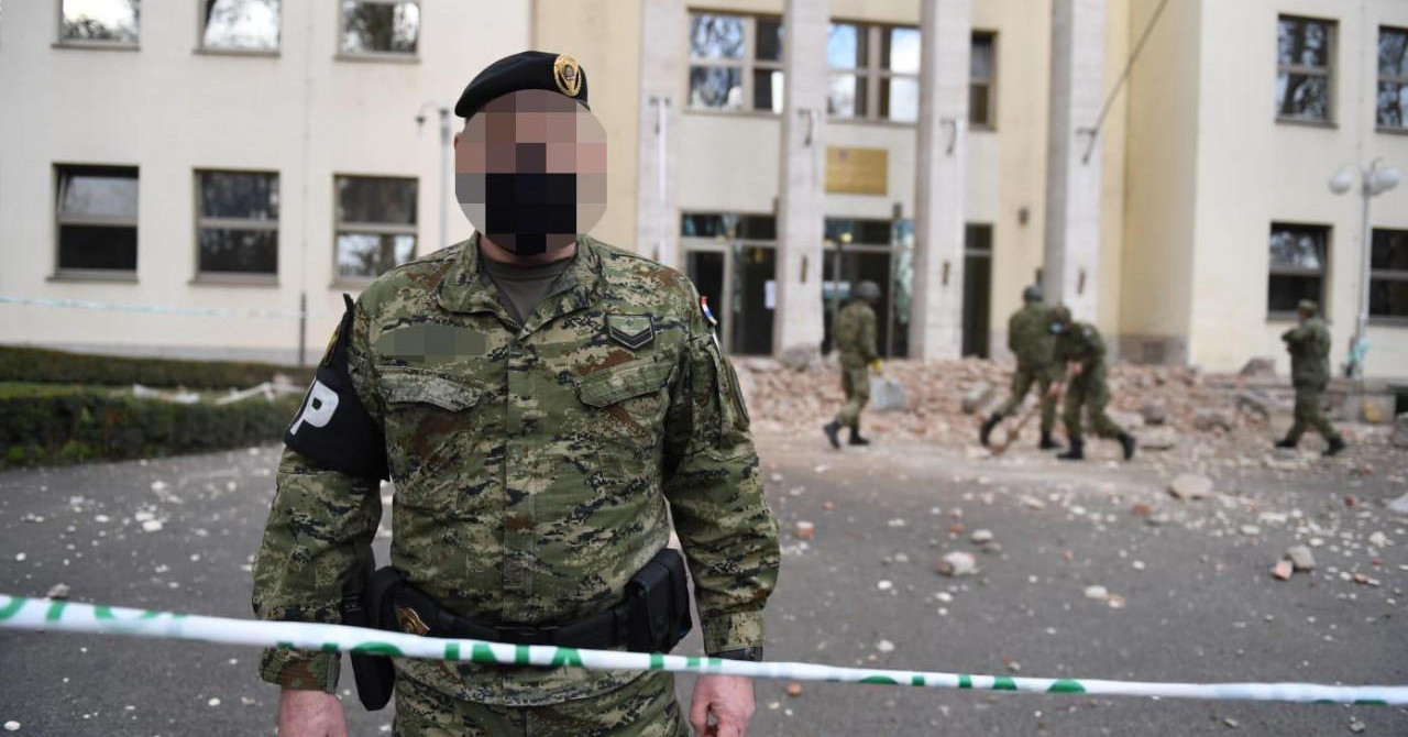 ‘Bila sam uplašena‘: Vojna policajka koja je snimila trenutak potresa proglašena krivom, saznala kaznu