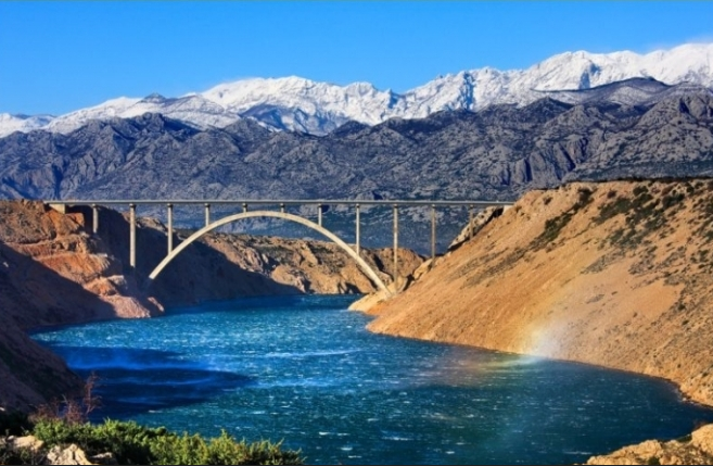 PAR SATI NAKON AKCIJE MASLENICA! Tuđman postavio kamen temeljac za novi most
