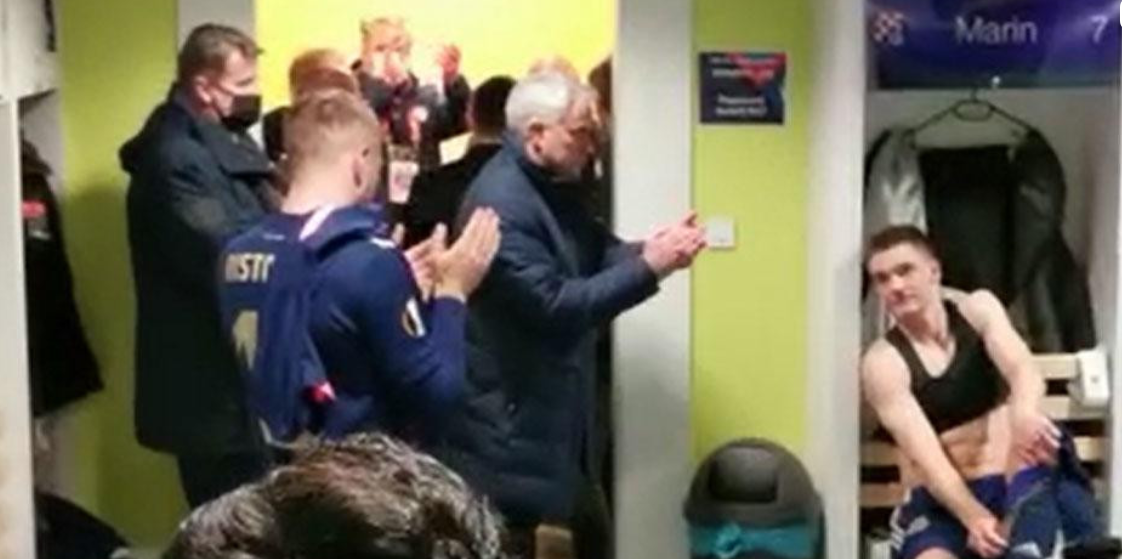 Mourinho ušao u svlačionicu Dinama i svima čestitao!