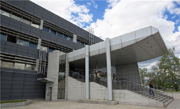 OTKRIVENA “KRTICA” U MUP-u: IMAO PRISTUP I NAJTAJNIJIM PODACIMA, PODATKE PRODAVAO OSUMNJIČENIMA