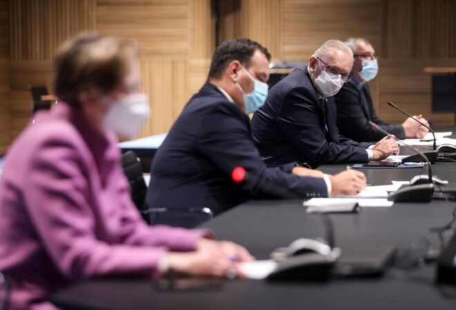 CAPAK POTVRDIO ŠUŠKANJA, ODLUKA JE VEĆ DONESENA: ‘Idemo s trećom dozom!’ Beroš poslao snažnu poruku antivakserima!