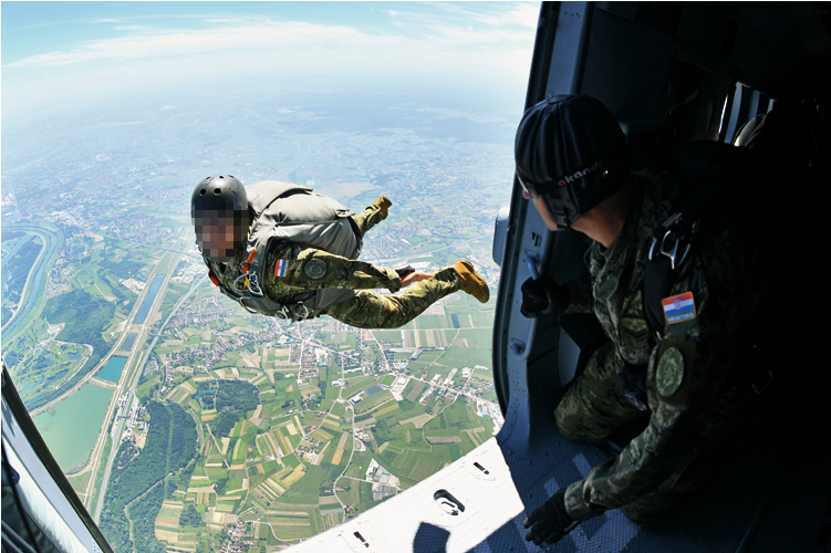 Napredna padobranska obuka u Zapovjedništvu specijalnih snaga