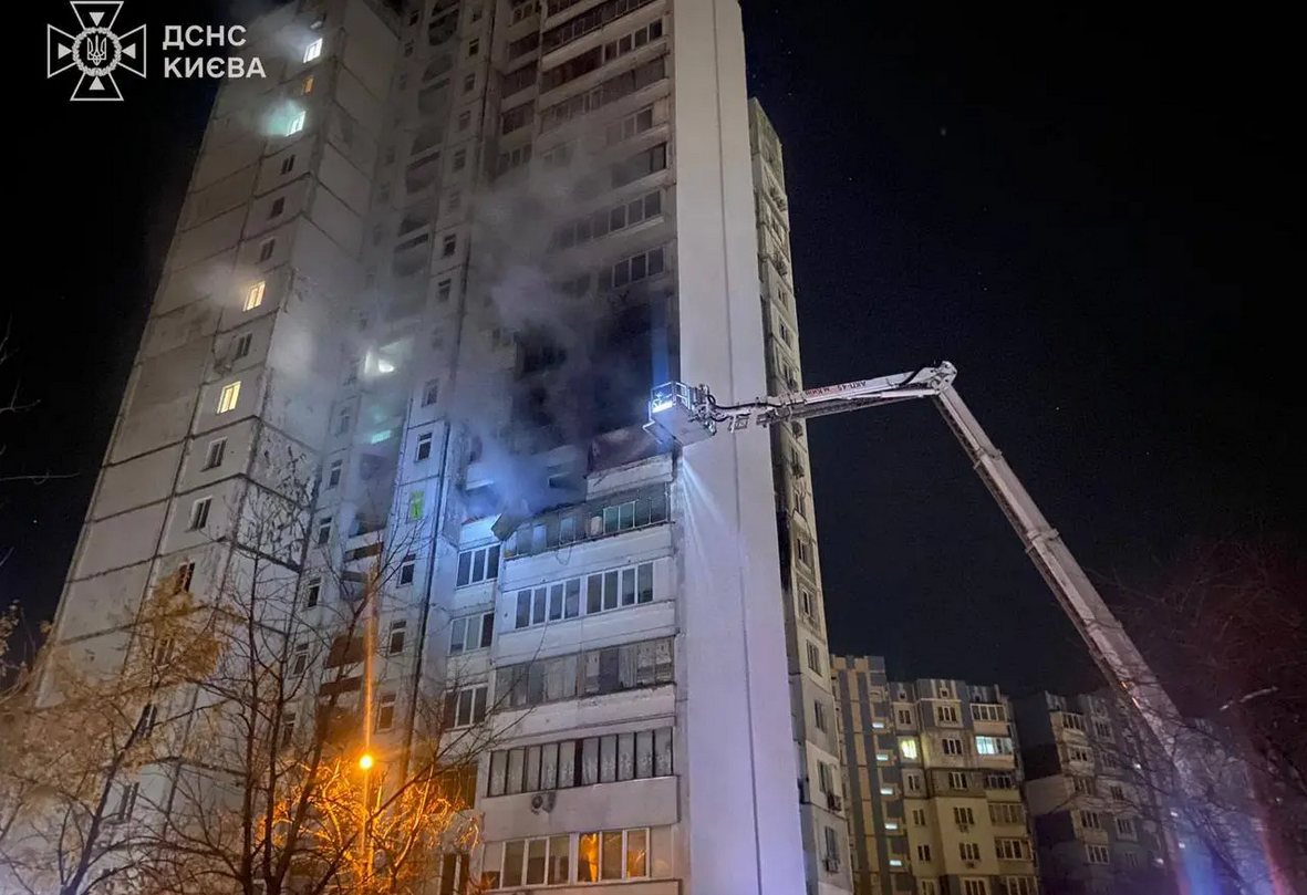 Masovni ruski napad na Kijev: Stotine dronova i projektila pogodile stambene četvrti, više od 25 ranjenih