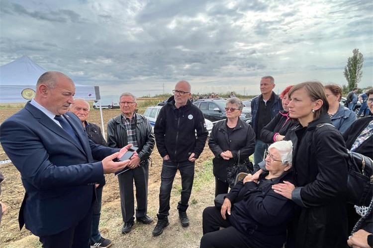 Ministar Medved apelira na Srbiju: „Istina o nestalima skriva se u beogradskim arhivima