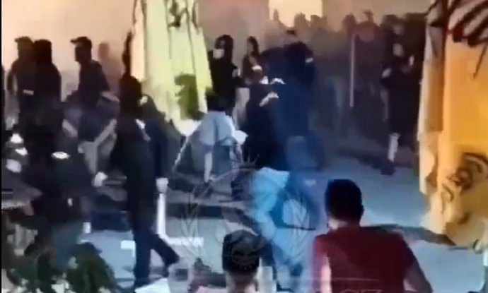 Zbog nereda u Ateni prije susreta Dinama i AEK-a, konačnu odluku o održavanju utakmice donijet će UEFA