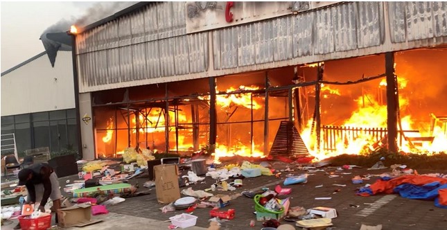 Neredi u Južnoj Africi: broj poginulih porastao na 72