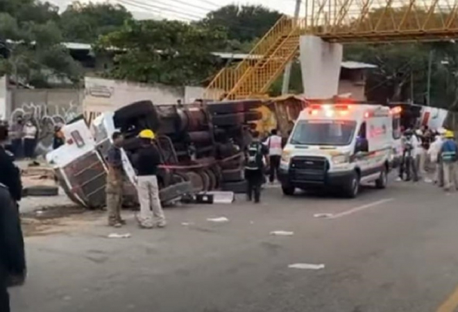 STRAVIČNA NESREĆA: Najmanje 53 osobe poginule u sudaru kamiona u Meksiku, među njima žene i djeca (UZNEMIRUJUĆ SADRŽAJ)