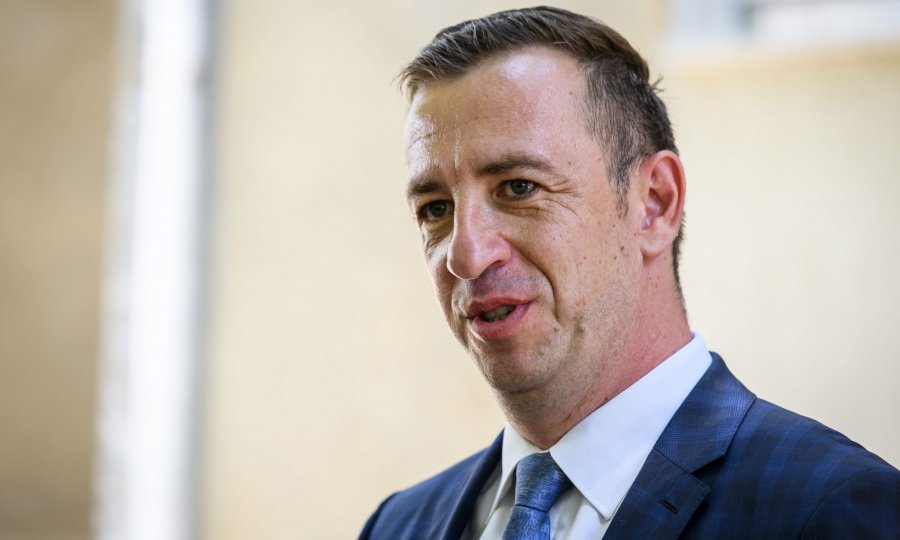 HDZ-ov Mažar prisegnuo je kao zamjenik umjesto Puljašića, koji je dao ostavku zbog sumnje u namještanje konkurencije