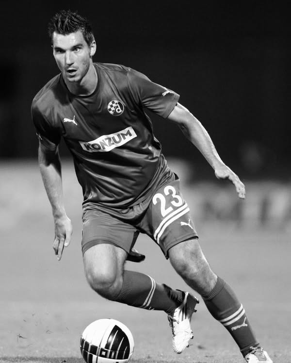 U teškoj prometnoj nesreći poginuo bivši igrač Dinama i Vatrenih Nikola Pokrivač, stradala još trojica nogometaša