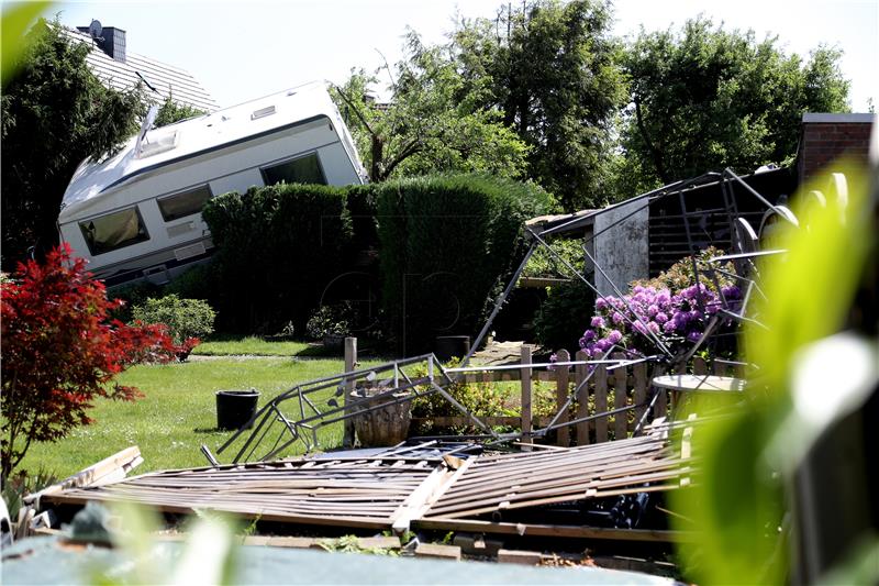 Tornado poharao    Njemačku: Više od 30 ozlijeđenih, deset teško