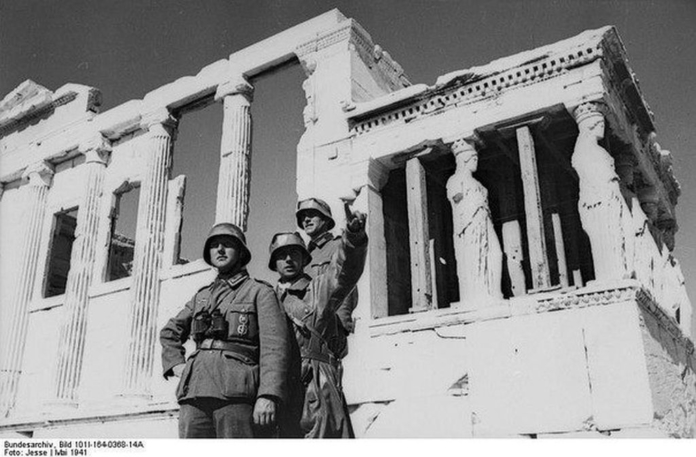 27. travnja 1941. – Hitler ušao u Atenu i pregazio Jugoslaviju na putu prema Grčkoj