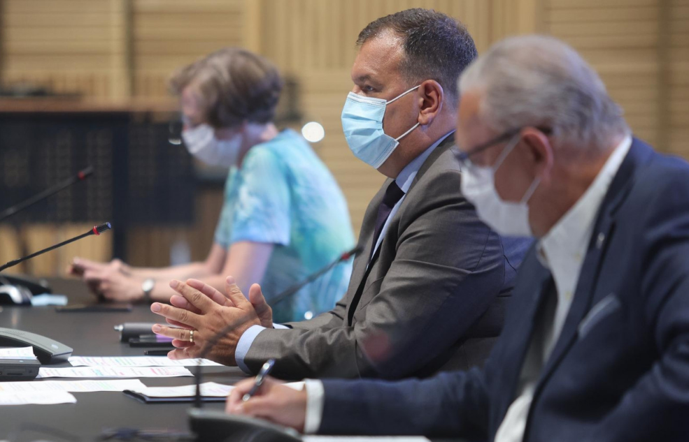 STOŽER DANAS PREDSTAVLJA NOVE MJERE: Čeka nas mnogo šira upotreba covid potvrda