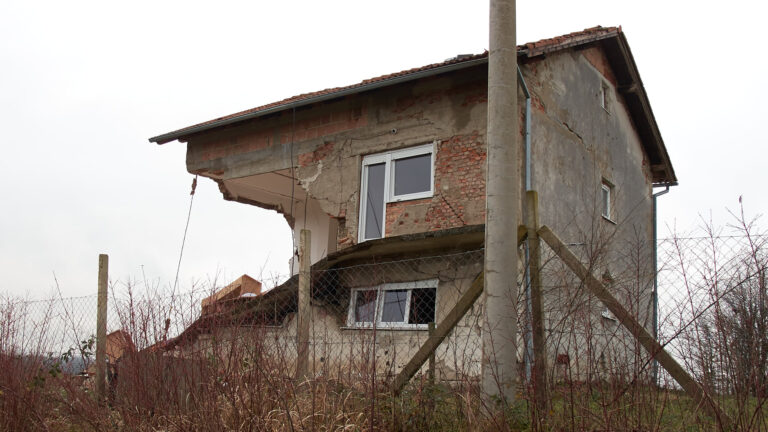 DOKUMENTI OTKRIVAJU AFERU Pet istinitih priča o obnovi Banovine 90-ih: ‘Sad će država OPET platiti ono što je već platila!‘