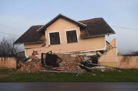 DRŽAVNI TAJNIK ‘Za stradale u potres izgradit ćemo 500 kuća u godinu dana, prvi će useliti na proljeće‘