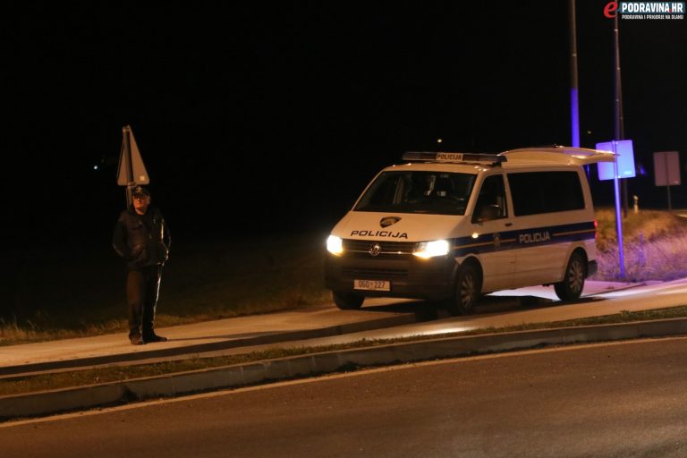 KRVAVA VEČER NA CESTI! Vozač traktora poginuo u teškoj prometnoj nesreći