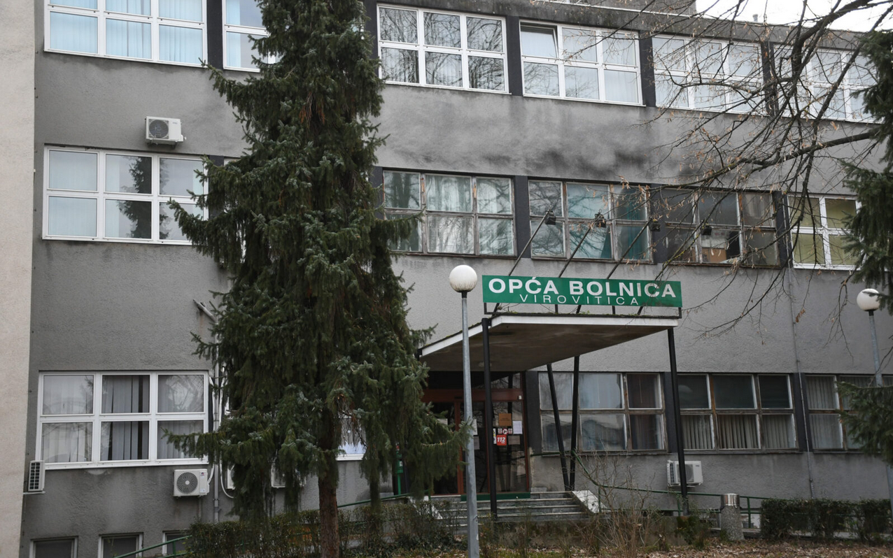 Drama na virovitičkom Hitnom prijemu: Pacijent se nožem ozlijedio pred medicinskim osobljem