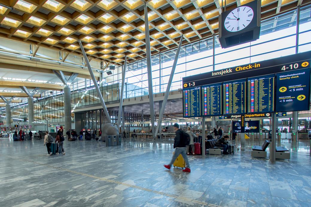 Novi dron incidenti u Europi: Privremeno zatvaranje zračne luke u Oslu, sumnja pada na Rusiju