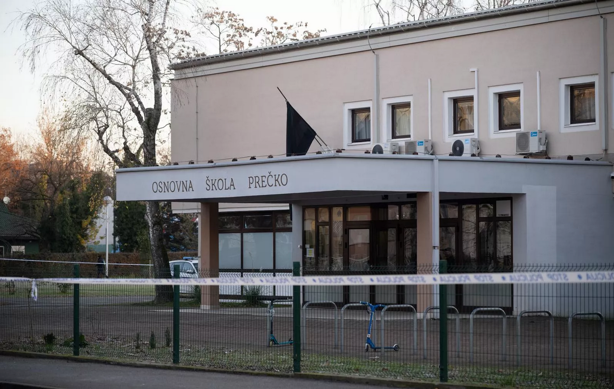 Pred sudom bivši učenik optužen za smrtonosni napad u OŠ Prečko