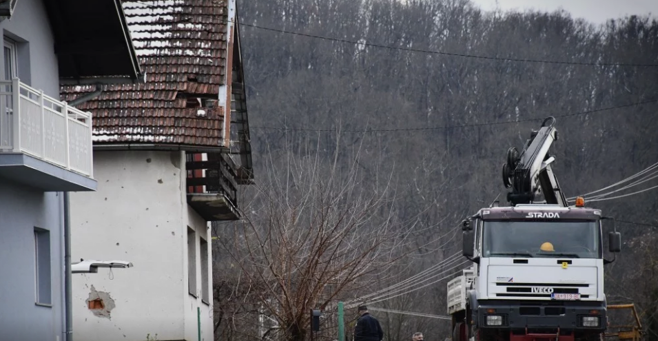 Naoružan do zuba: Napadaču na HEP-ovce policija u tri kuće i dva auta pronašla mali arsenal
