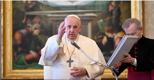 Papa Franjo pozvao MMF i Svjetsku banku da smanje dug siromašnim zemljama