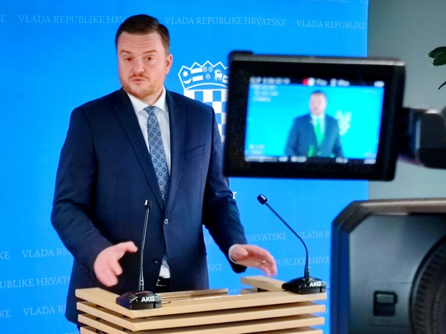 Zapeo Vladin plan spajanja općina, uključilo se i Ministarstvo financija