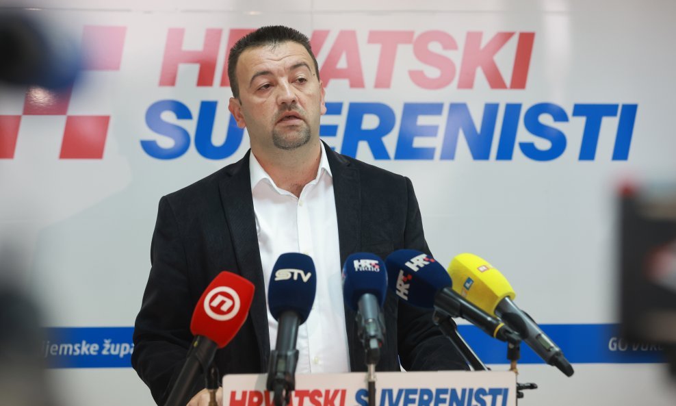 Pavliček odgovorio Mlinariću: Izabran sam voljom svih Vukovaraca