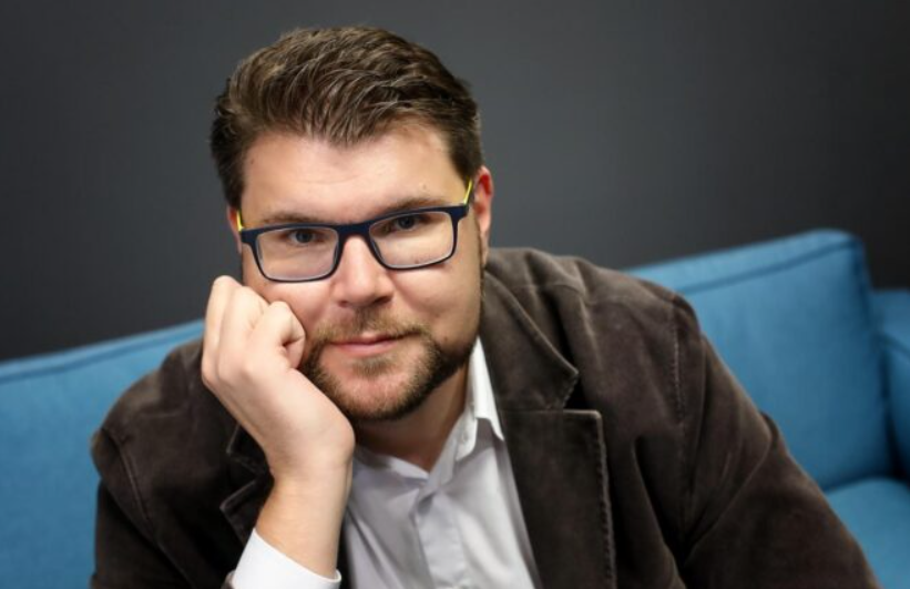 ŽESTOKI UDAR IZ SDP-a NA PLENKOVIĆA! SKANDAL NA POMOLU: ‘Premijer se naknadno potpisao na pismo EU’! Na ovo će morati odgovoriti