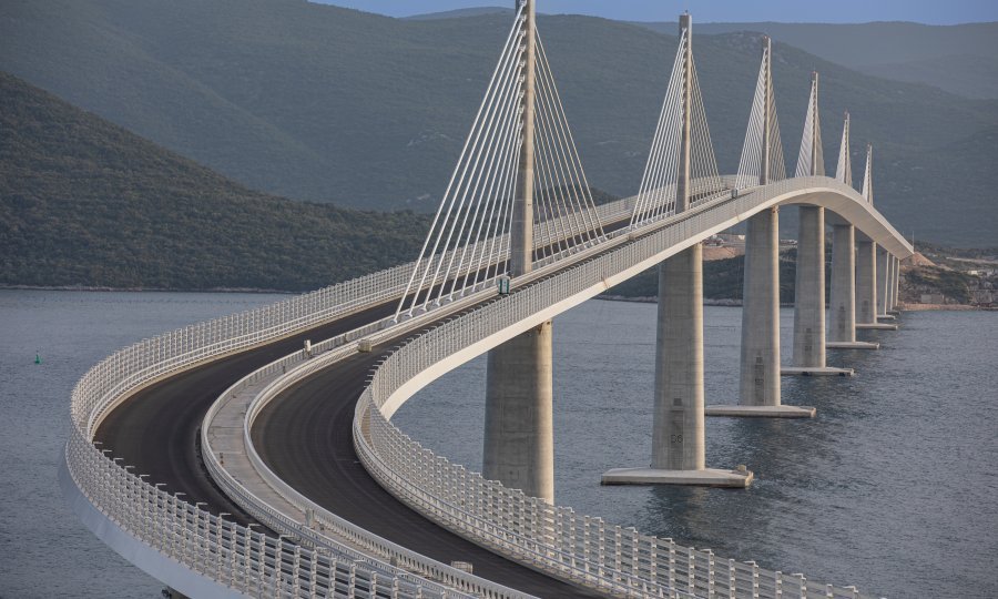 TAJNA PREPISKA  Kako je u Bruxellesu spriječena blokada gradnje Pelješkog mosta