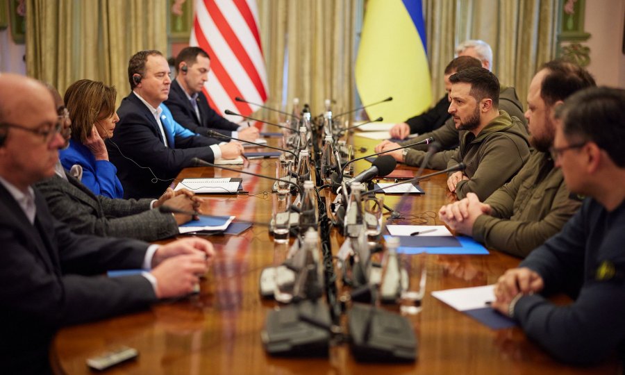 Pelosi nakon posjeta Ukrajini: SAD će nastaviti pomagati, nasilniku se ne smije dopustiti da zlostavlja