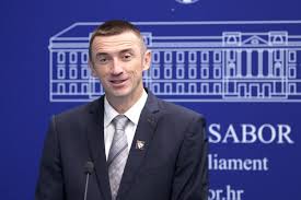 Penava iznenađen potezom Plenkovića: ‘Nisam očekivao, ali odgoda o glasanju teško će im pomoći‘