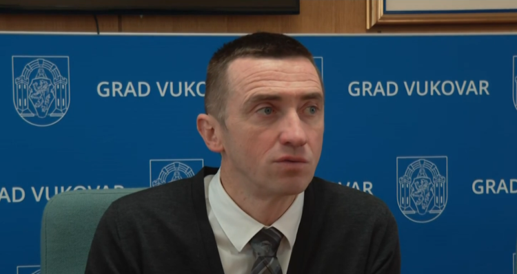 Penava: Žao mi je da državu vode cirkusanti i prave cirkus, protiv toga ćemo se boriti