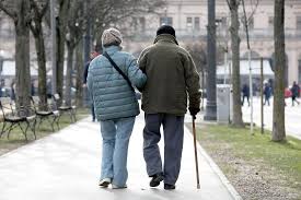 TEŠKA STAROST   Sve više umirovljenika radi na pola radnog vremena kako bi uspjeli preživjeti mjesec. Sad ih je već preko 36 tisuća