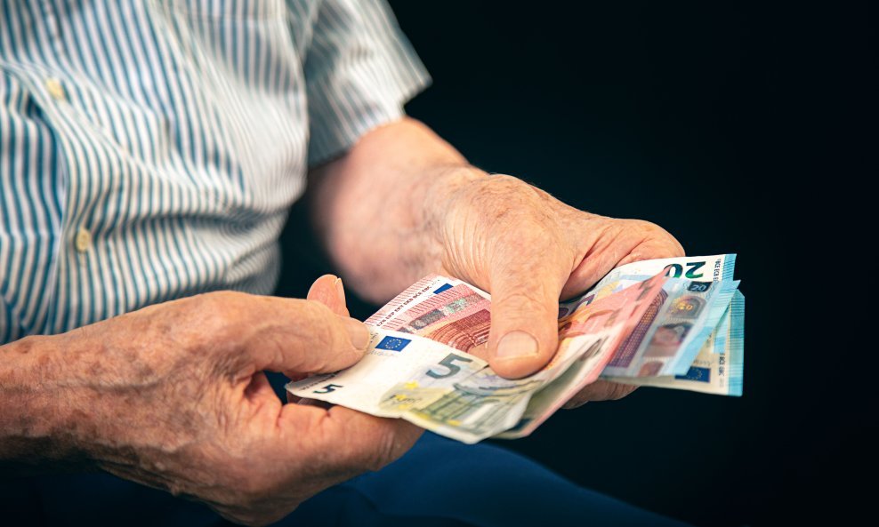 Minimalne mirovine isplaćuju se i danas: Veće su 60 posto od najnižih, evo tko ih dobiva