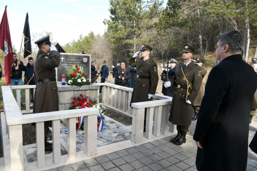 Milanović na obilježavanju akcije HV-a Peruća: Ovdje je spašeno puno života