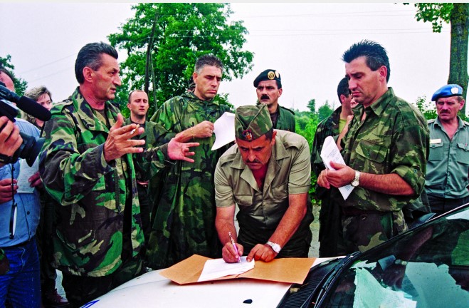 STIPETIĆ ČEDI BULATU NAKON PREDAJE: ‘Odvest ću te svojim autom do tvog sela. Čedo, može netko opaliti metak’