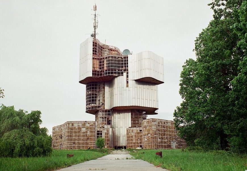 MILIJUNI ZA PROŠLOST – ISTINA POD KLJUČEM