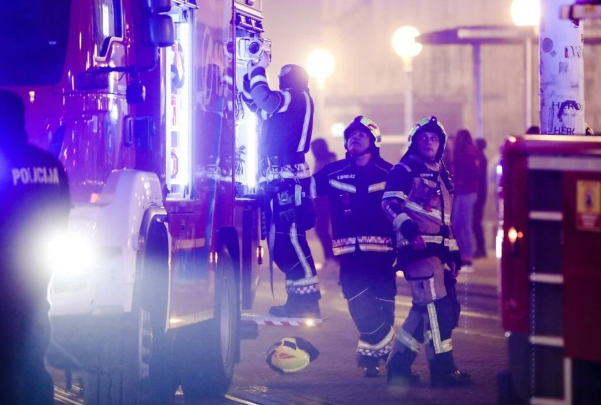 Maloljetni dječak vozio pijanog oca pa se zabio u zid: Policija i njemu izmjerila 1,29 promila, otac teško stradao