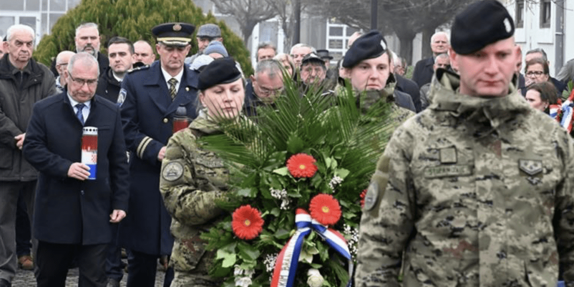 Žrtva koja je uzdigla nebo iznad Otoka: 34 godine od pogibije hrvatskih pilota, padobranaca i branitelja
