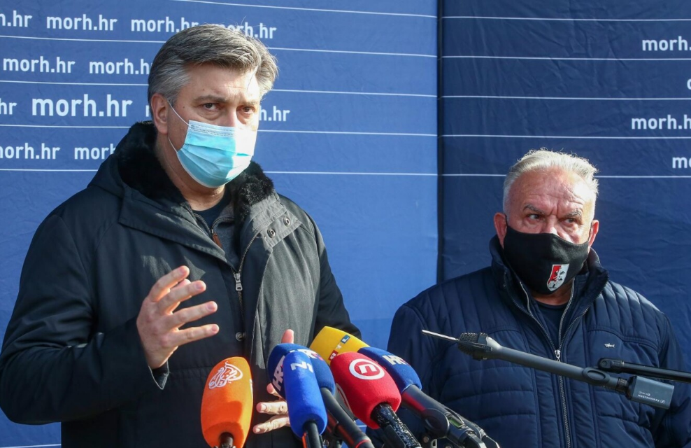 PLENKOVIĆ U PETRINJI POTPUNO IZGUBIO ŽIVCE! Sve je ljući, pale teške riječi: ‘Pitajte Grmoju i Škoru zašto nisu htjeli pomoći Banovini’!