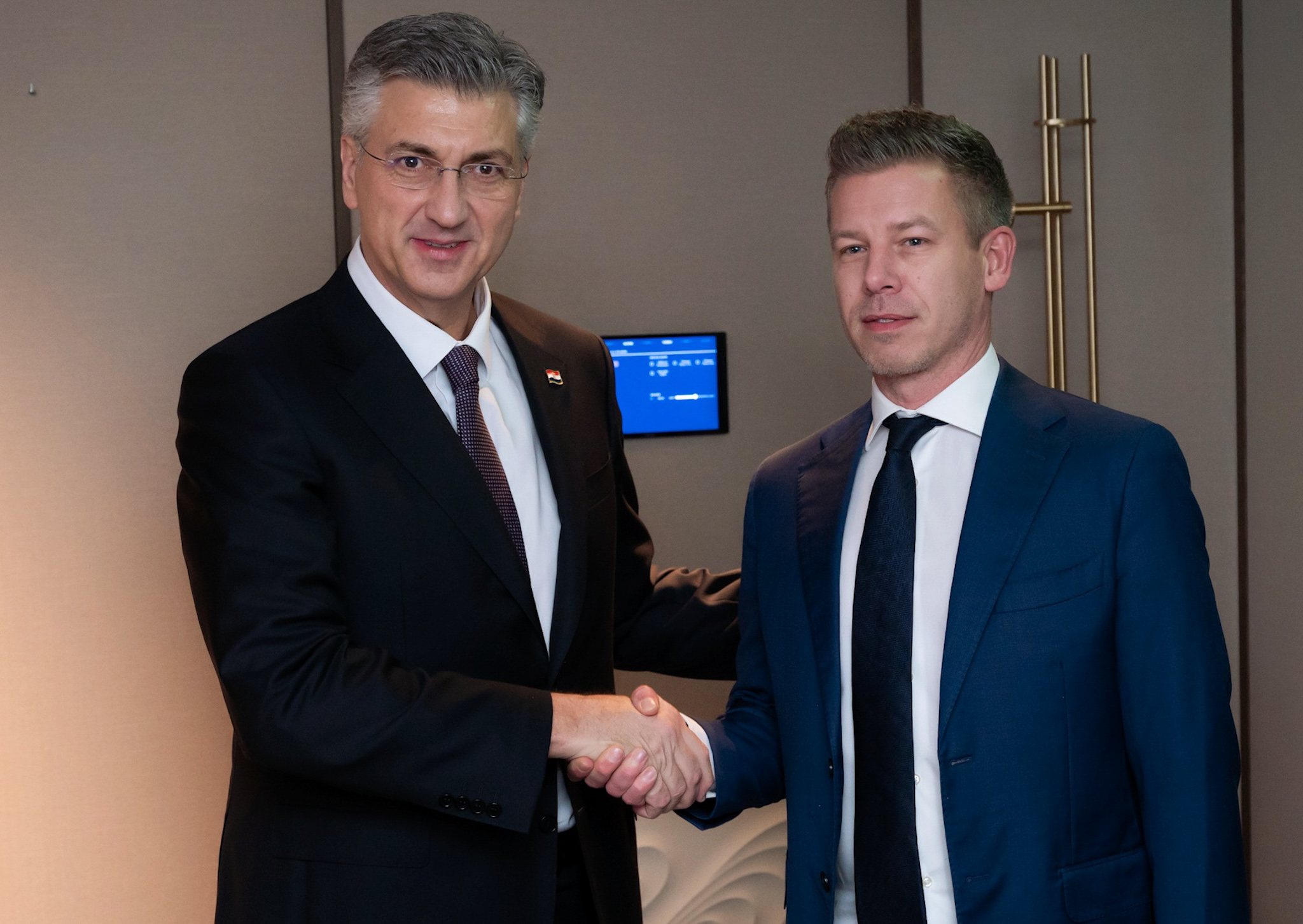 Plenković se u Münchenu sastao s Péterom Magyarom, izazivačem Viktora Orbána pred ključne izbore u Mađarskoj