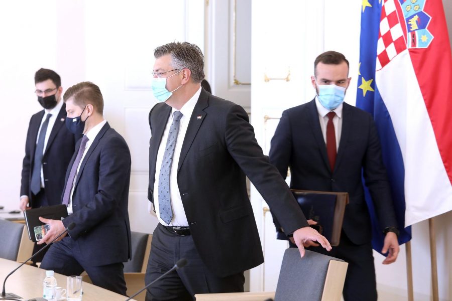 Plenković danas predstavlja mjere: Niža stopa PDV-a, subvencije za plin za sve…?