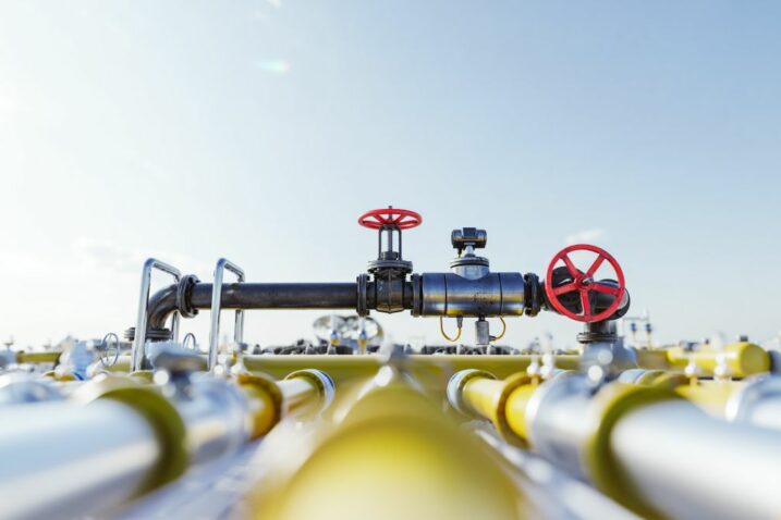 Ukrajina od 1. siječnja više neće slati rusku naftu i plin u Europu