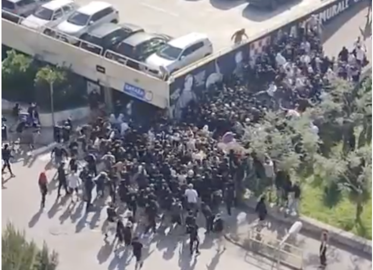 NAVIJAČKI NEREDI    Masovna tučnjava navijača u Splitu! Intervenirala je policija, nastao stampedo... Procurila snimka obračuna