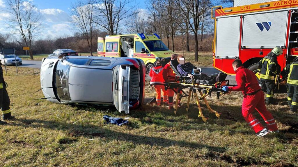 Žena (76) koju su jučer spašavali vatrogasci vozila je ‘pod gasom’